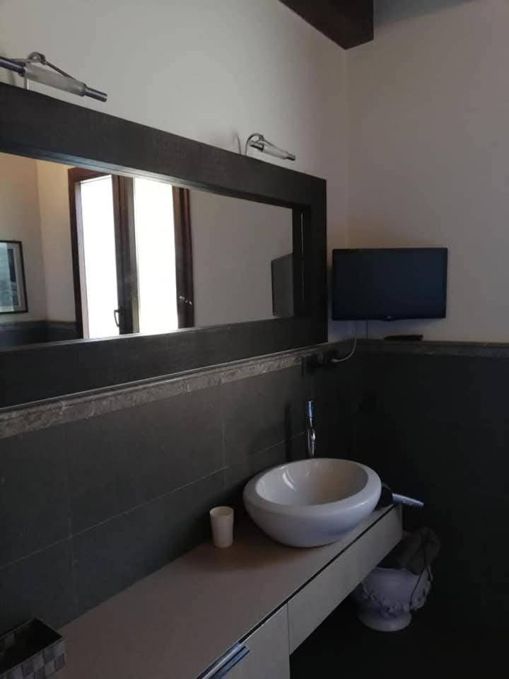 Villa Antonella Rooms Mondello Palerme Extérieur photo
