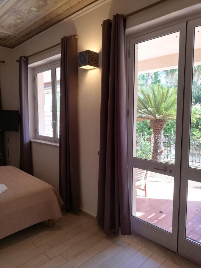 Villa Antonella Rooms Mondello Palerme Extérieur photo
